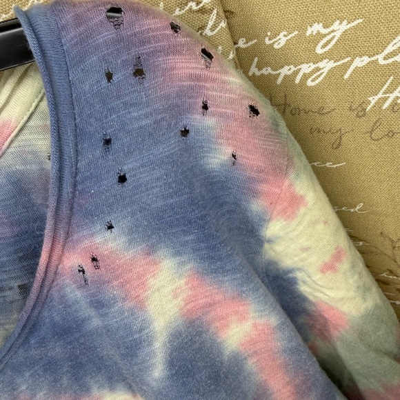 Magnolia Pearl Tie-Dye Love Top - Pink, Blue, White - Picture 10 of 12